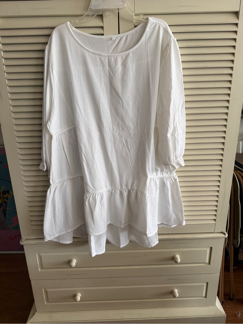 Women's White Ruffle-Hem Peasant Tunic